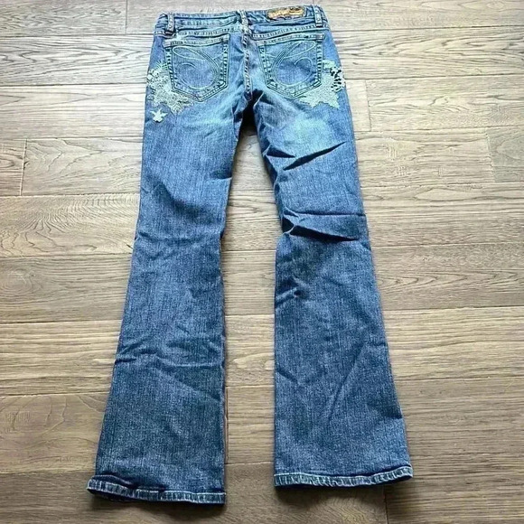 𝅺c’est Toi  | Vintage Y2K jeans with slight flare - Picture 7 of 11